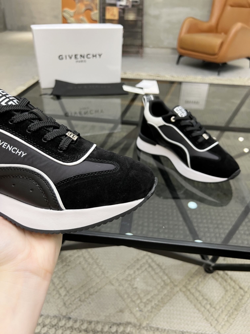 Givenchy Sneakers